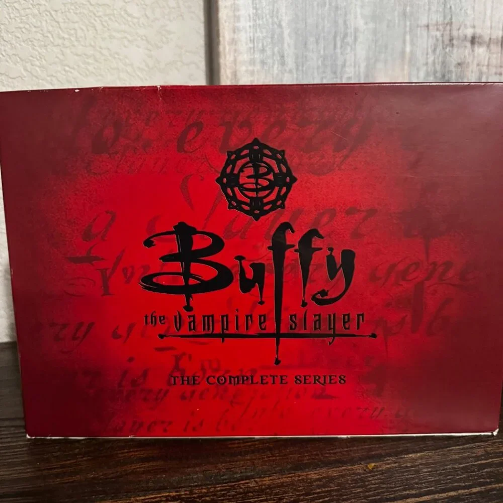 39- Disc DVD Collectors Edition containing all 144 episodes